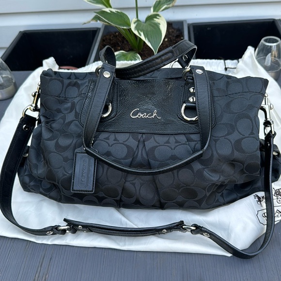 GUC Coach handbag - Picture 1 of 6